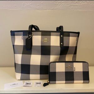 Coach City Zip Tote w/Wallet in Buffalo Navy Plaid
